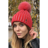 Women's hat with pompom "Luchiya"