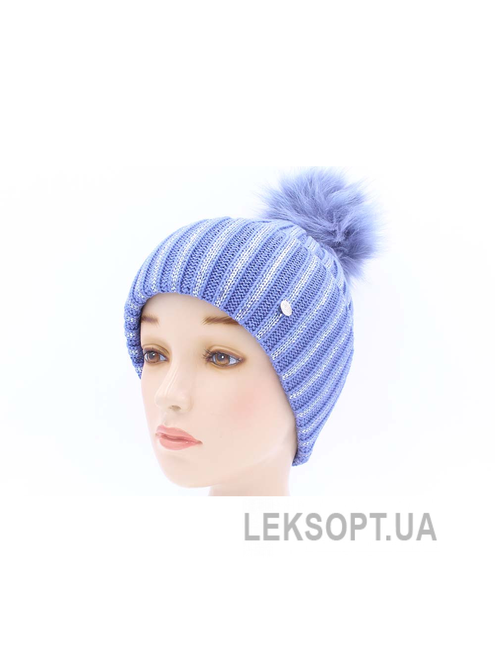 Women's hat with pompom Luchiya
