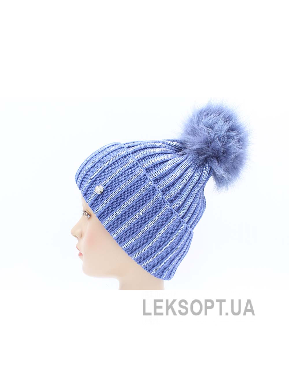 Women's hat with pompom Luchiya