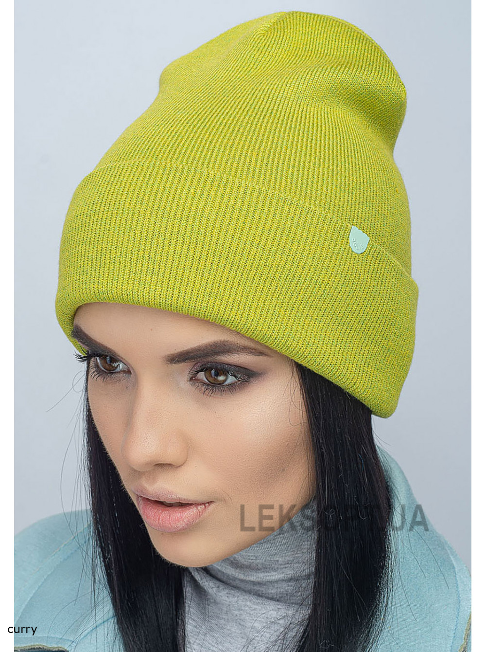 Women's cap Kapriz