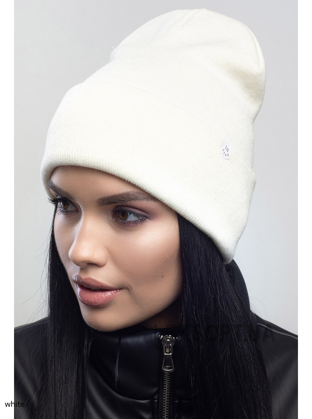 Women's cap with a turn-up Passazh