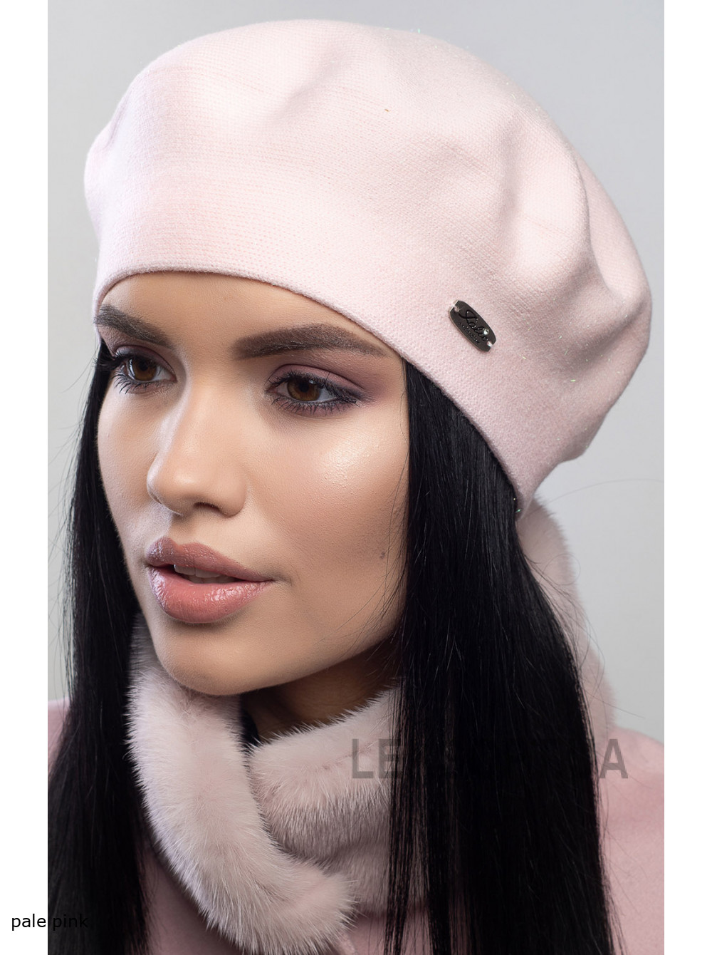 Women's beret Skazka