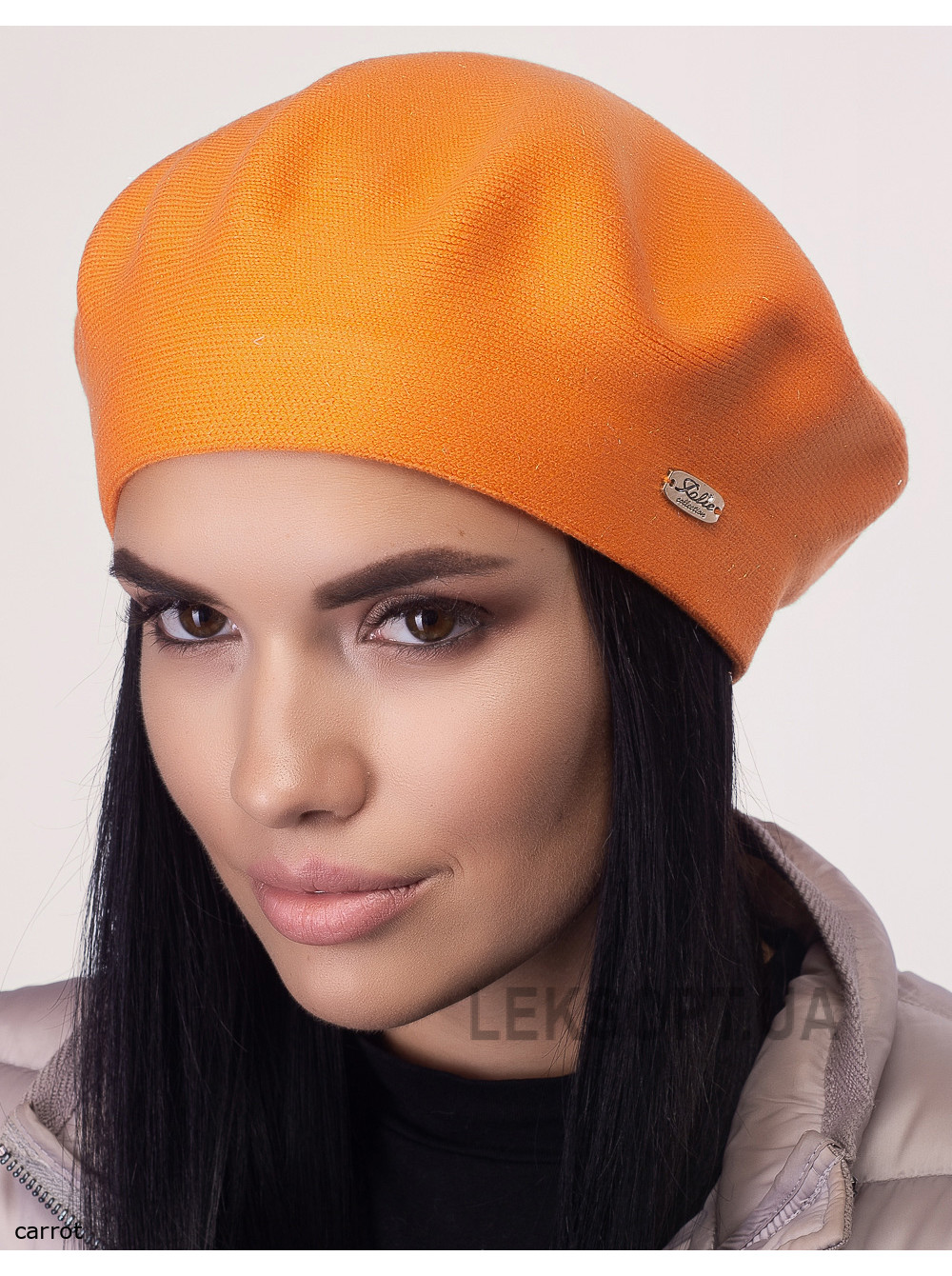 Women's beret Skazka