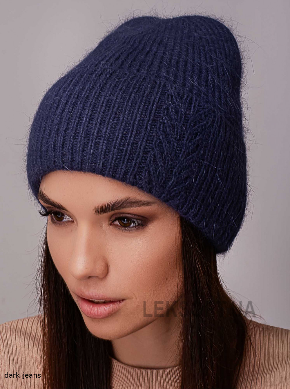 Women's cap Astra