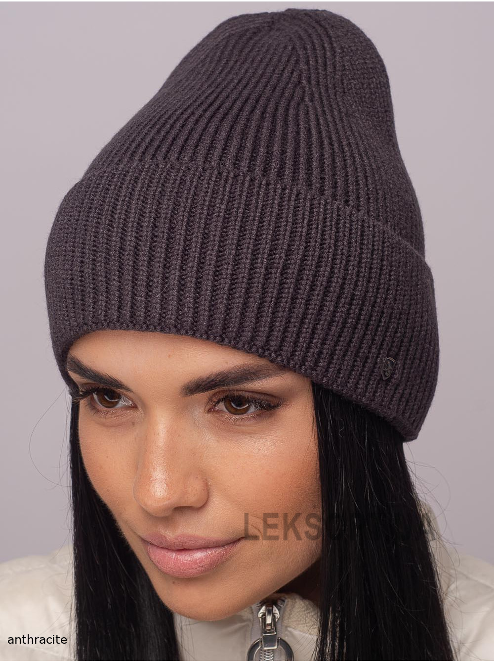 Women's cap with a turn-up Val'kiriya