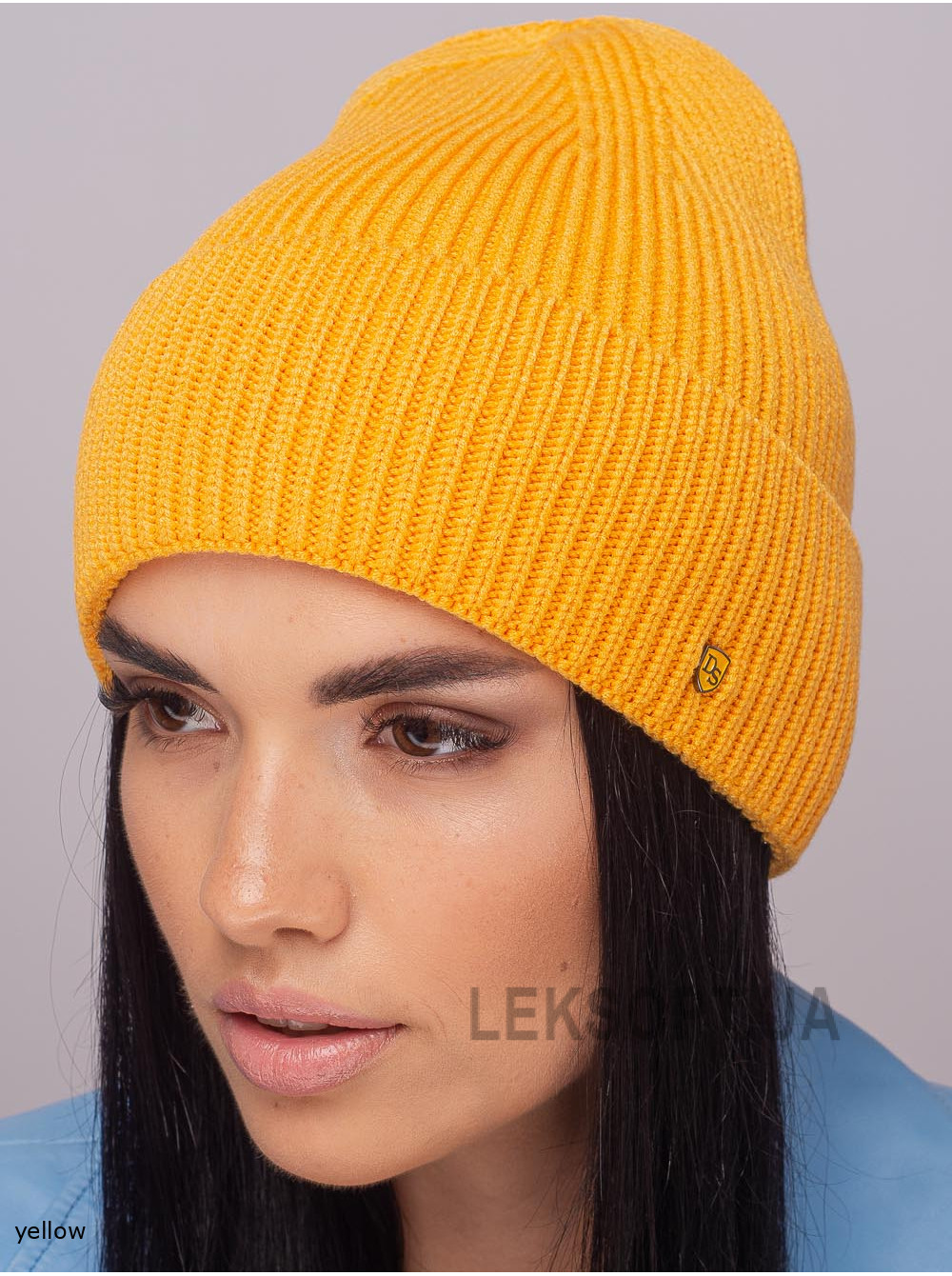 Women's cap with a turn-up Val'kiriya