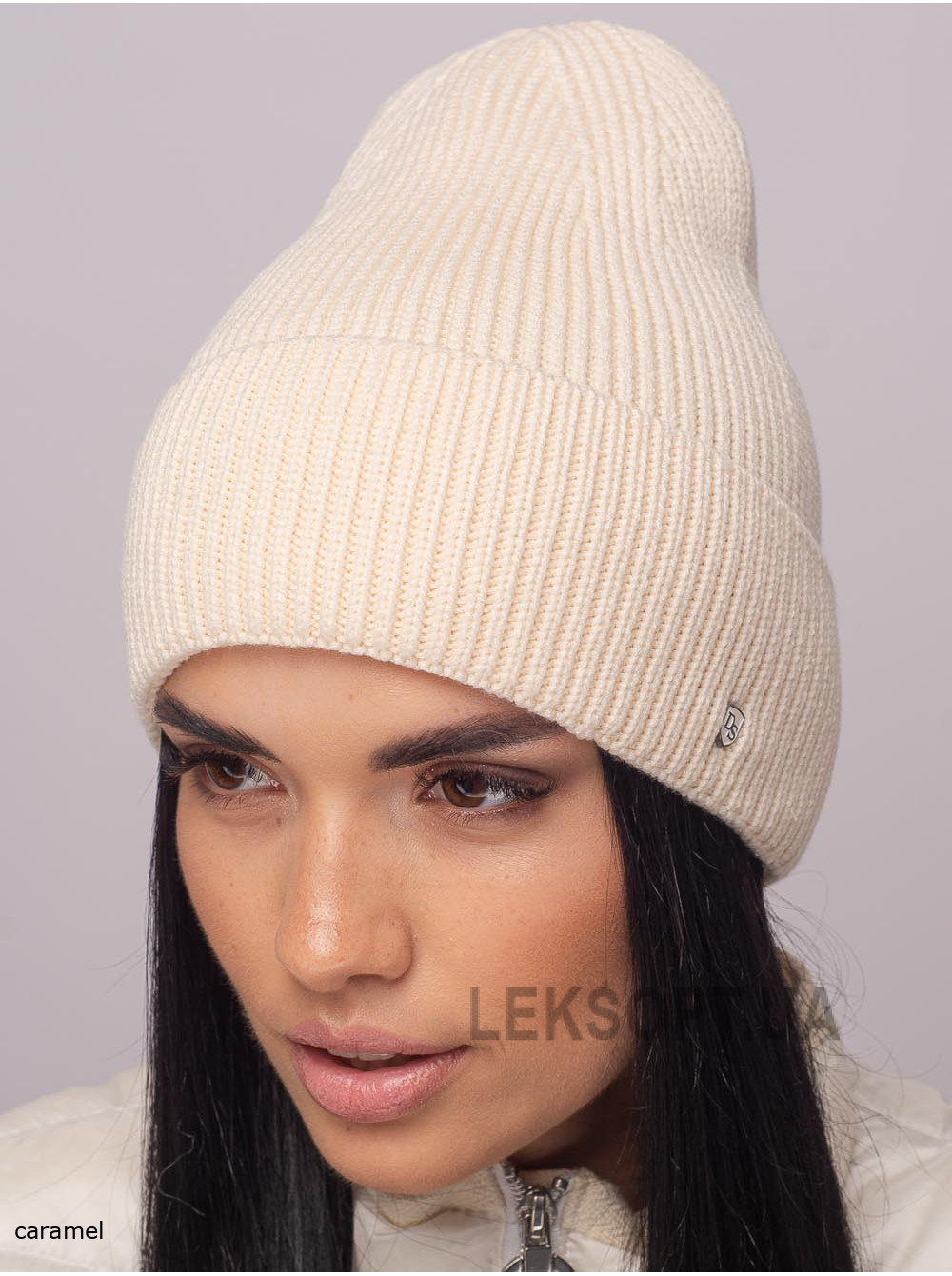 Women's cap with a turn-up Val'kiriya