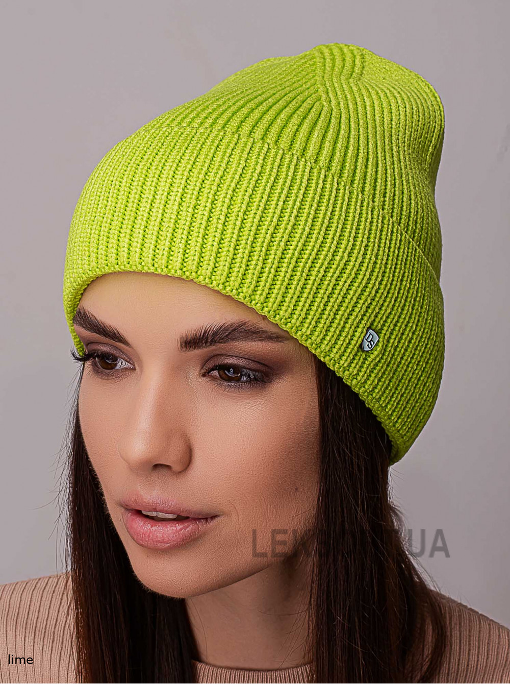 Women's cap with a turn-up Val'kiriya