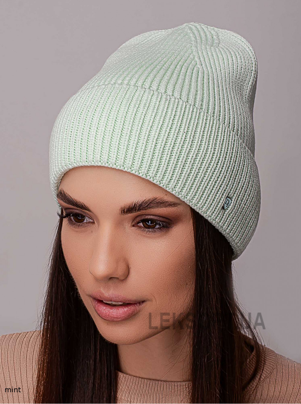 Women's cap with a turn-up Val'kiriya