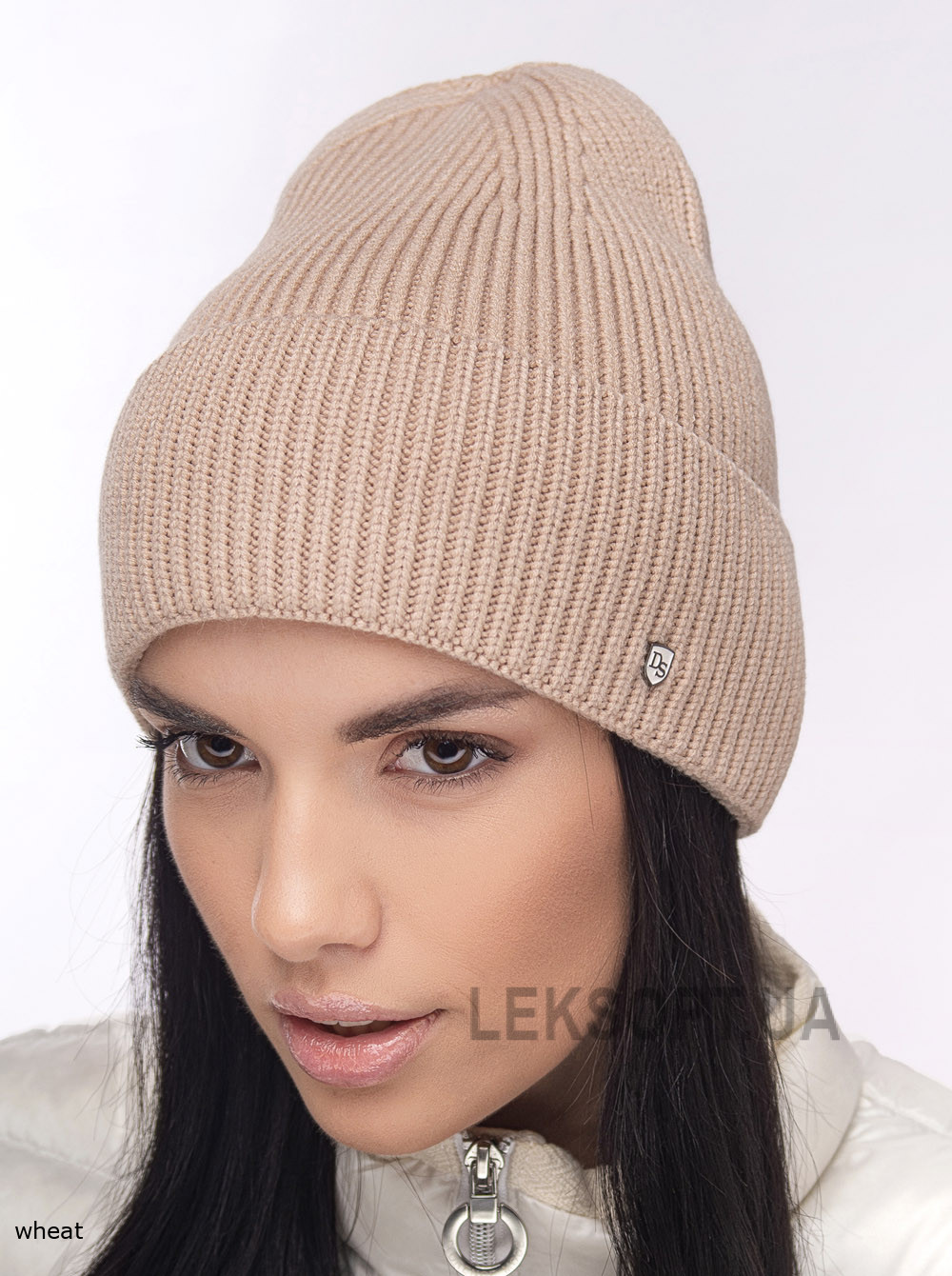 Women's cap with a turn-up Val'kiriya