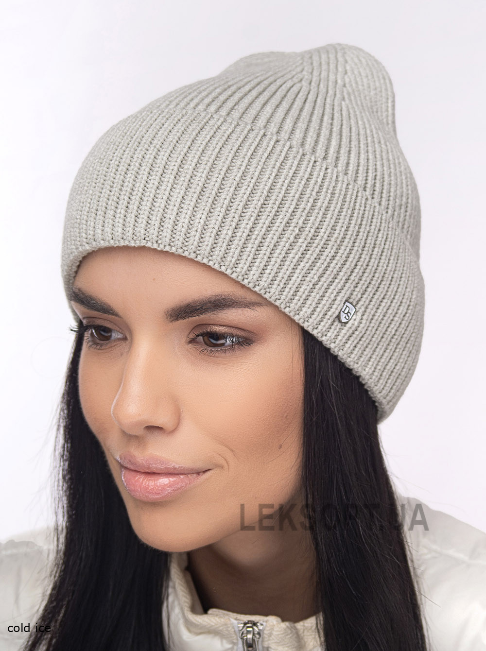 Women's cap with a turn-up Val'kiriya