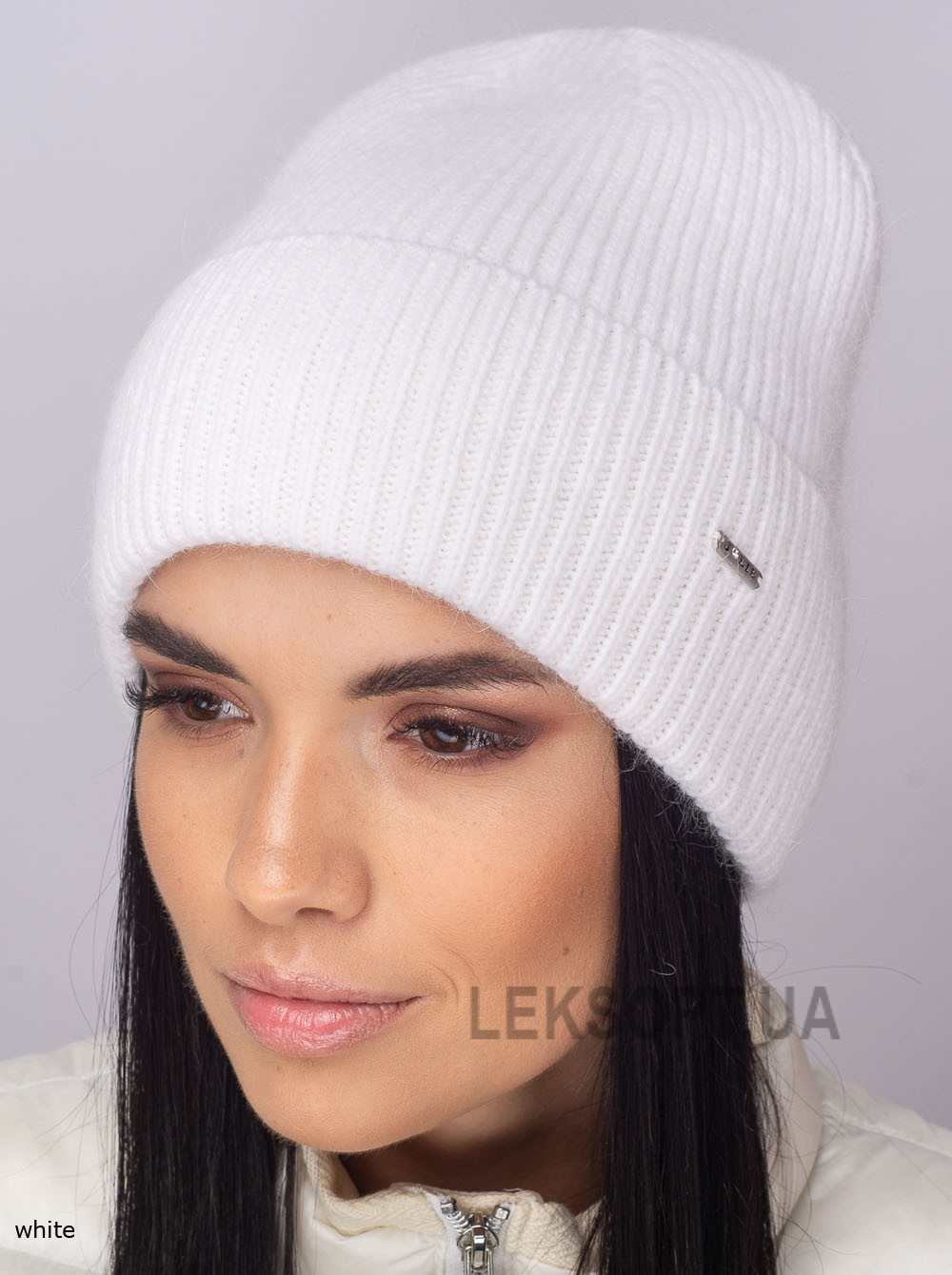 Women's cap Grafinya