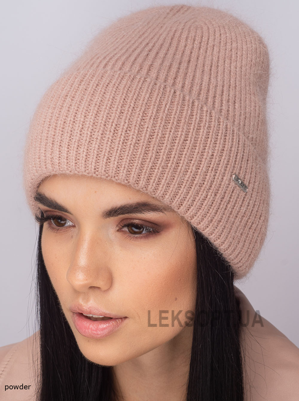 Women's cap Grafinya