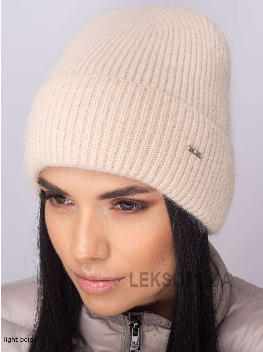 Women's cap Grafinya