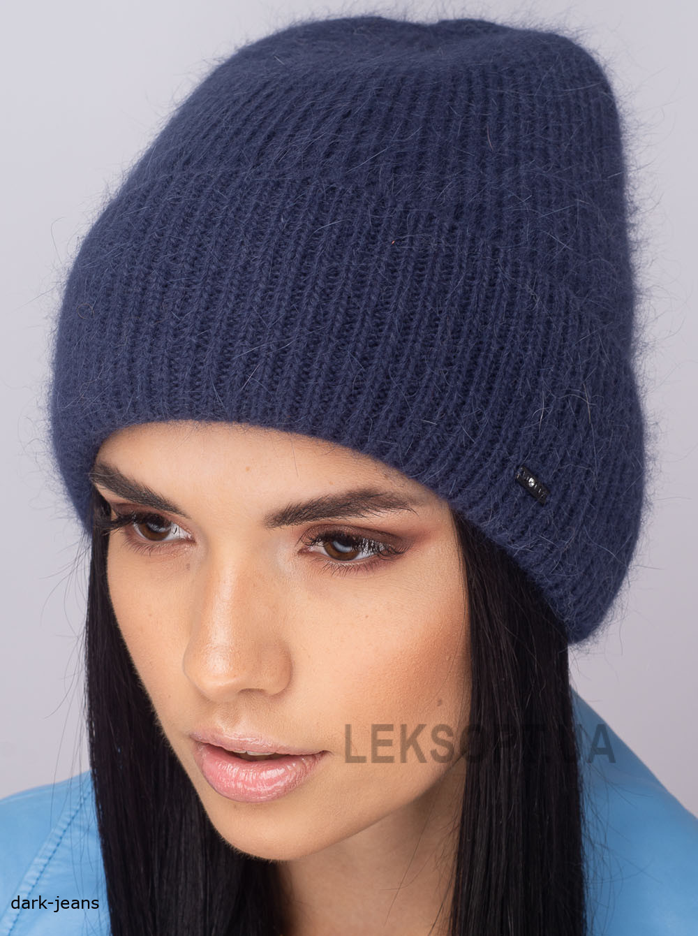 Women's cap Grafinya