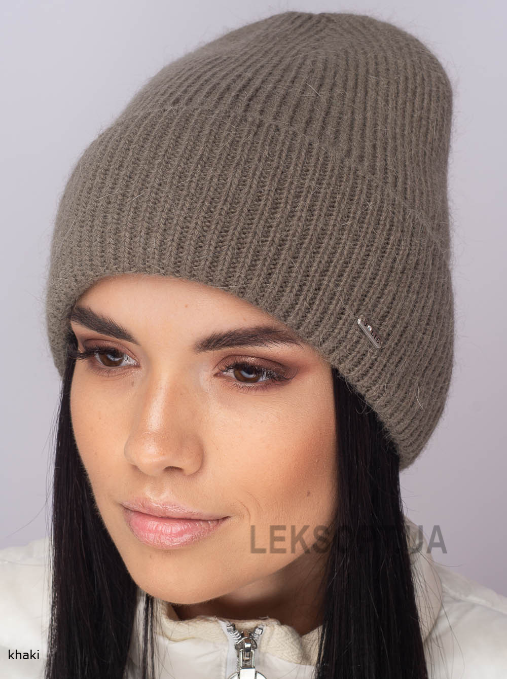 Women's cap Grafinya