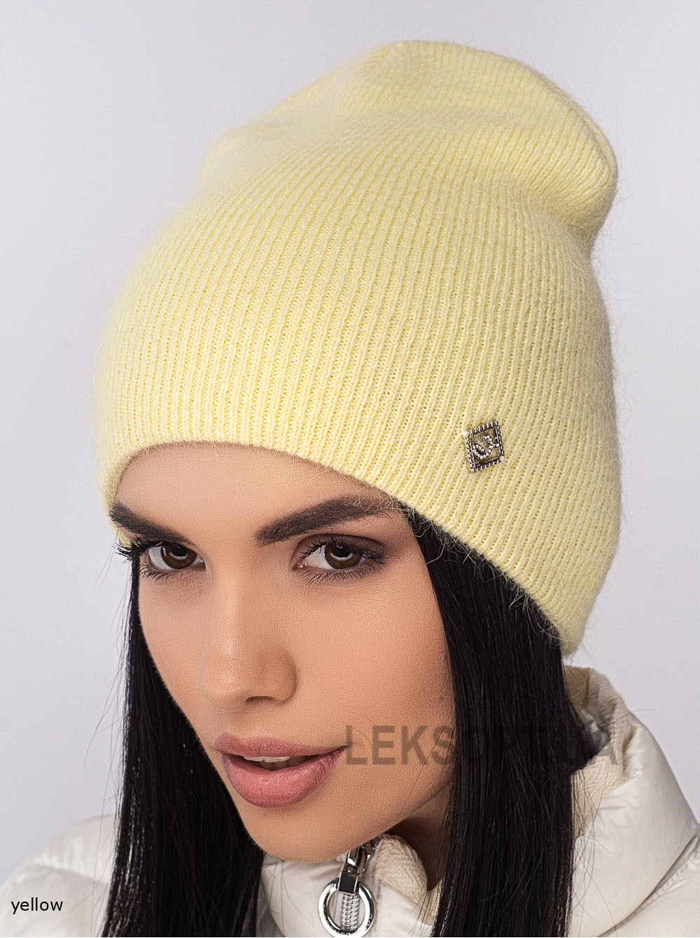 Women's cap Izysk