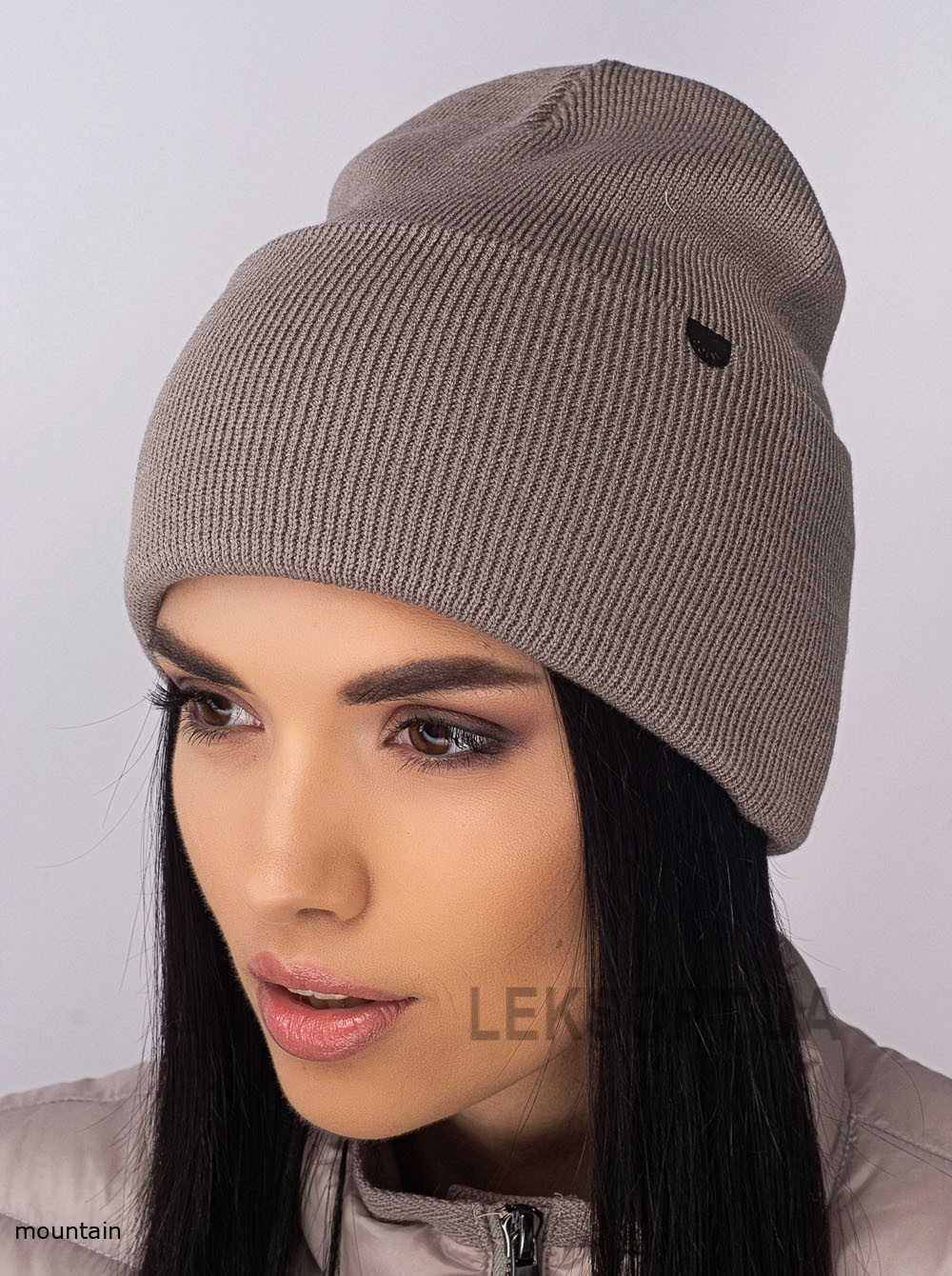Women's cap Kapriz