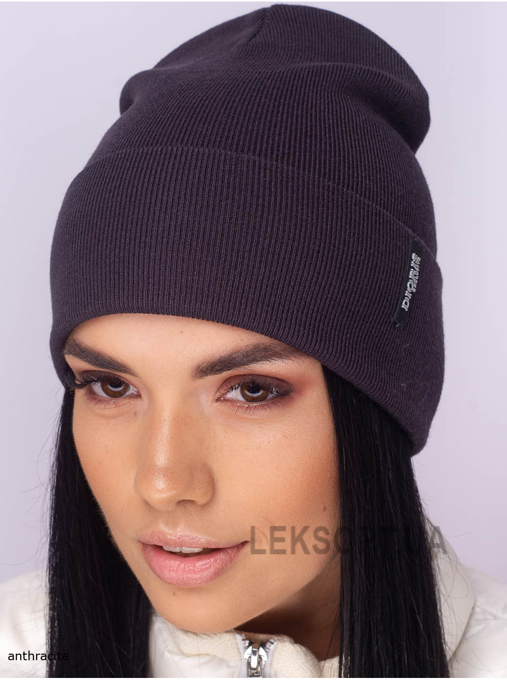 Women's cap with a turn-up Legenda