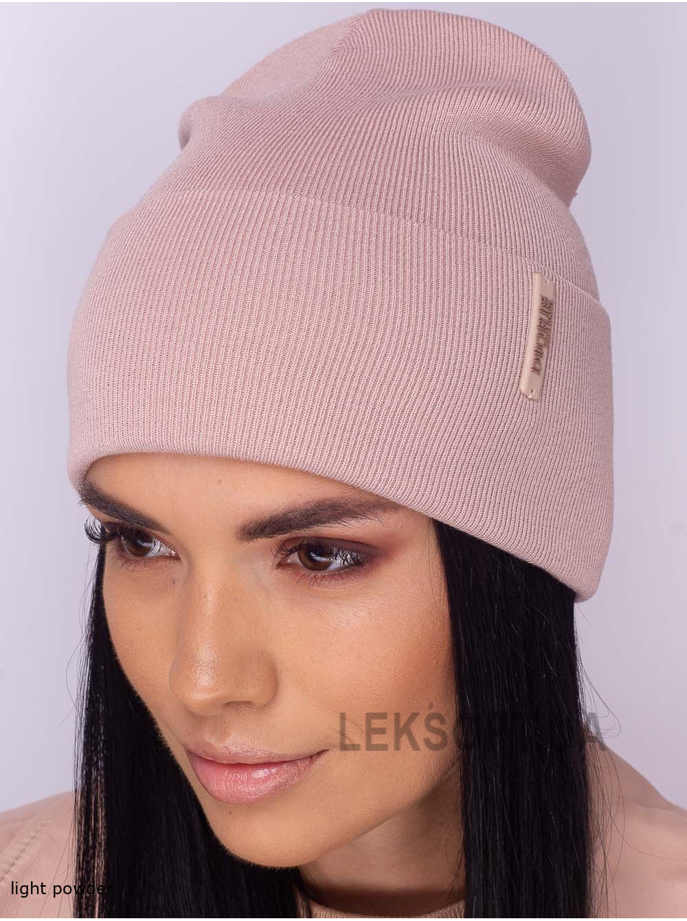 Women's cap with a turn-up Legenda