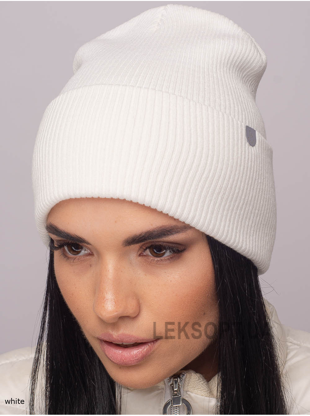 Women's cap Oniks