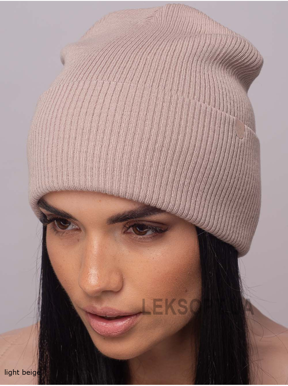 Women's cap Oniks