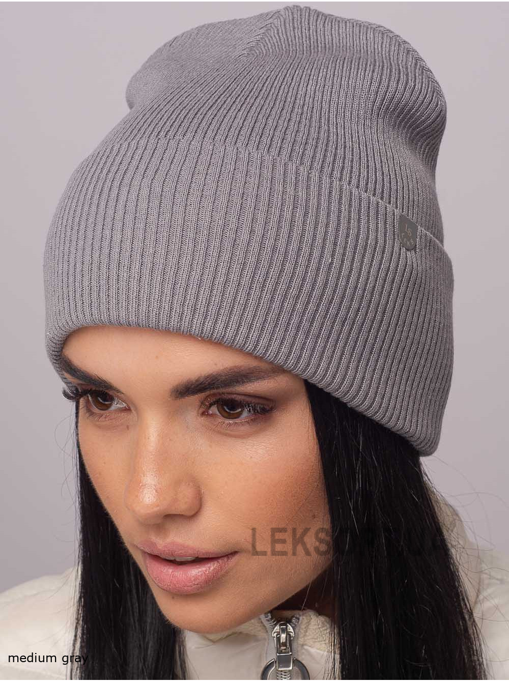 Women's cap Oniks