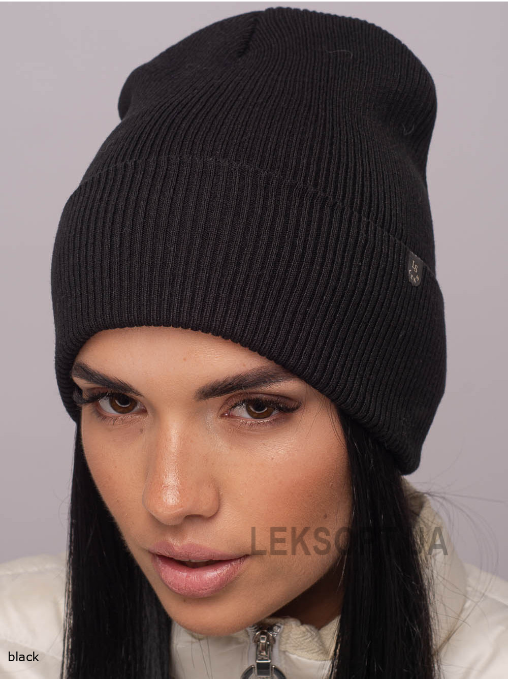 Women's cap Oniks
