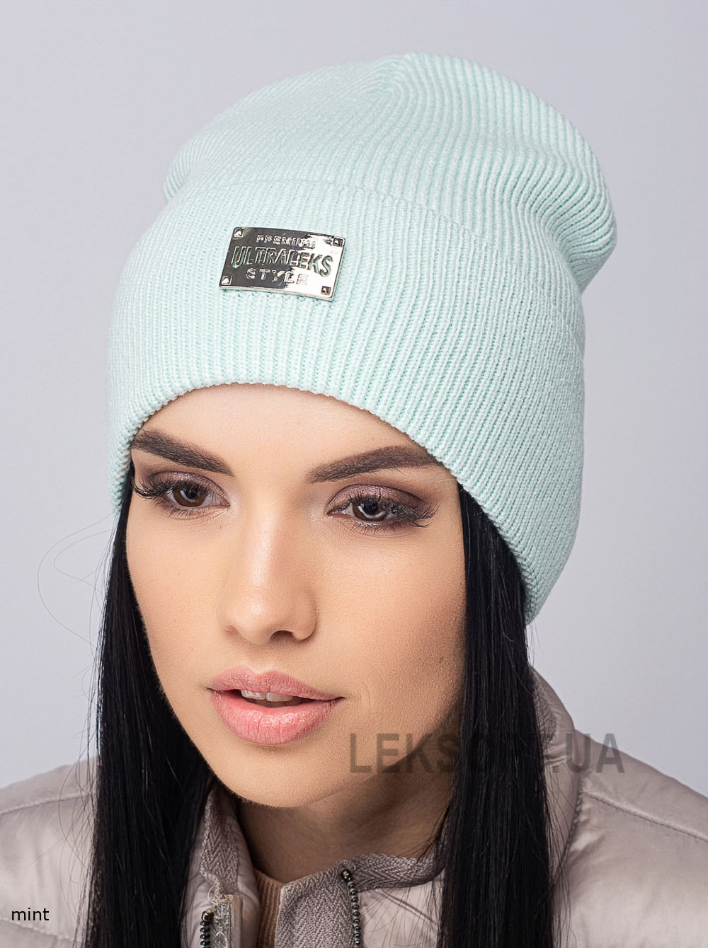 Women's cap Repost