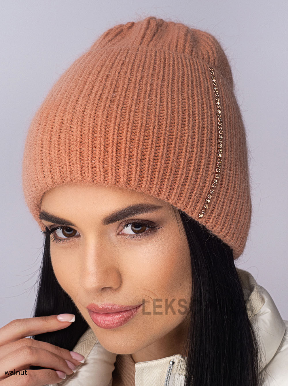 Women's cap with a turn-up Sakura
