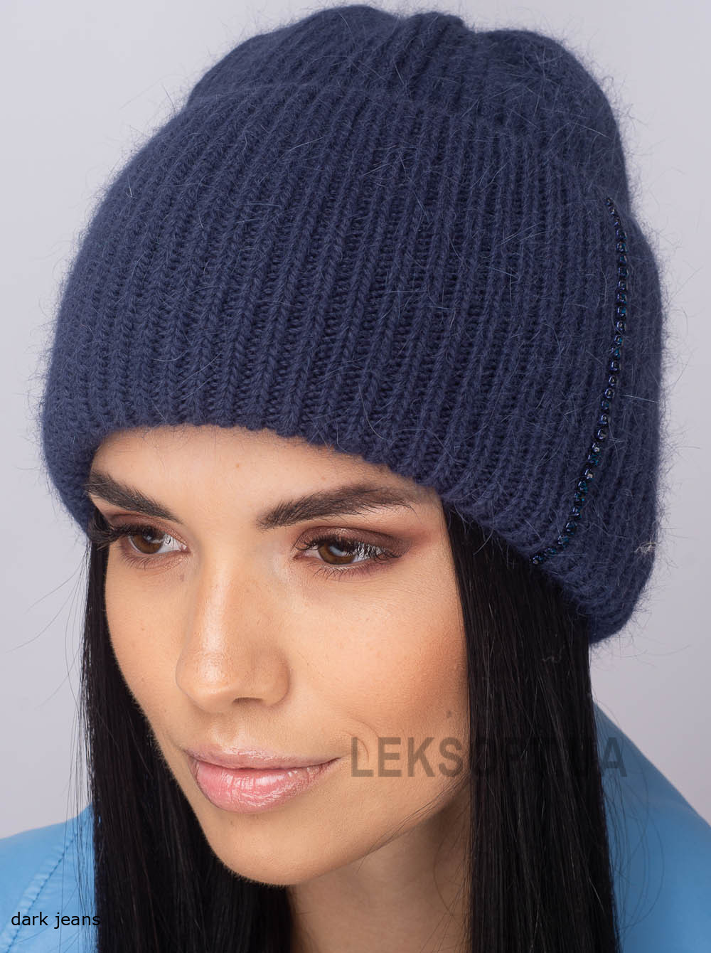 Women's cap with a turn-up Sakura