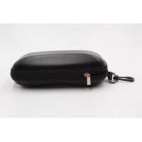 Leatherette case with zipper