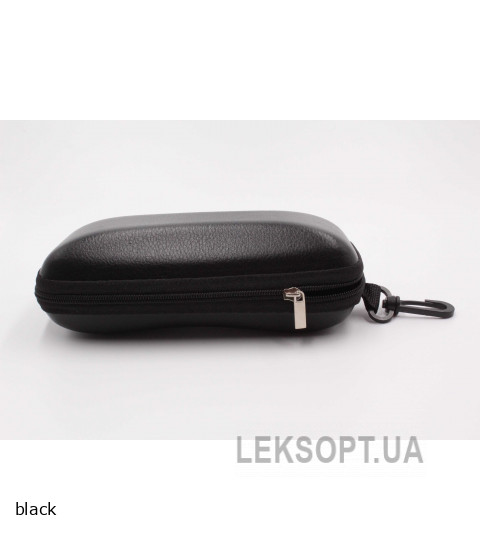 Leatherette case with zipper