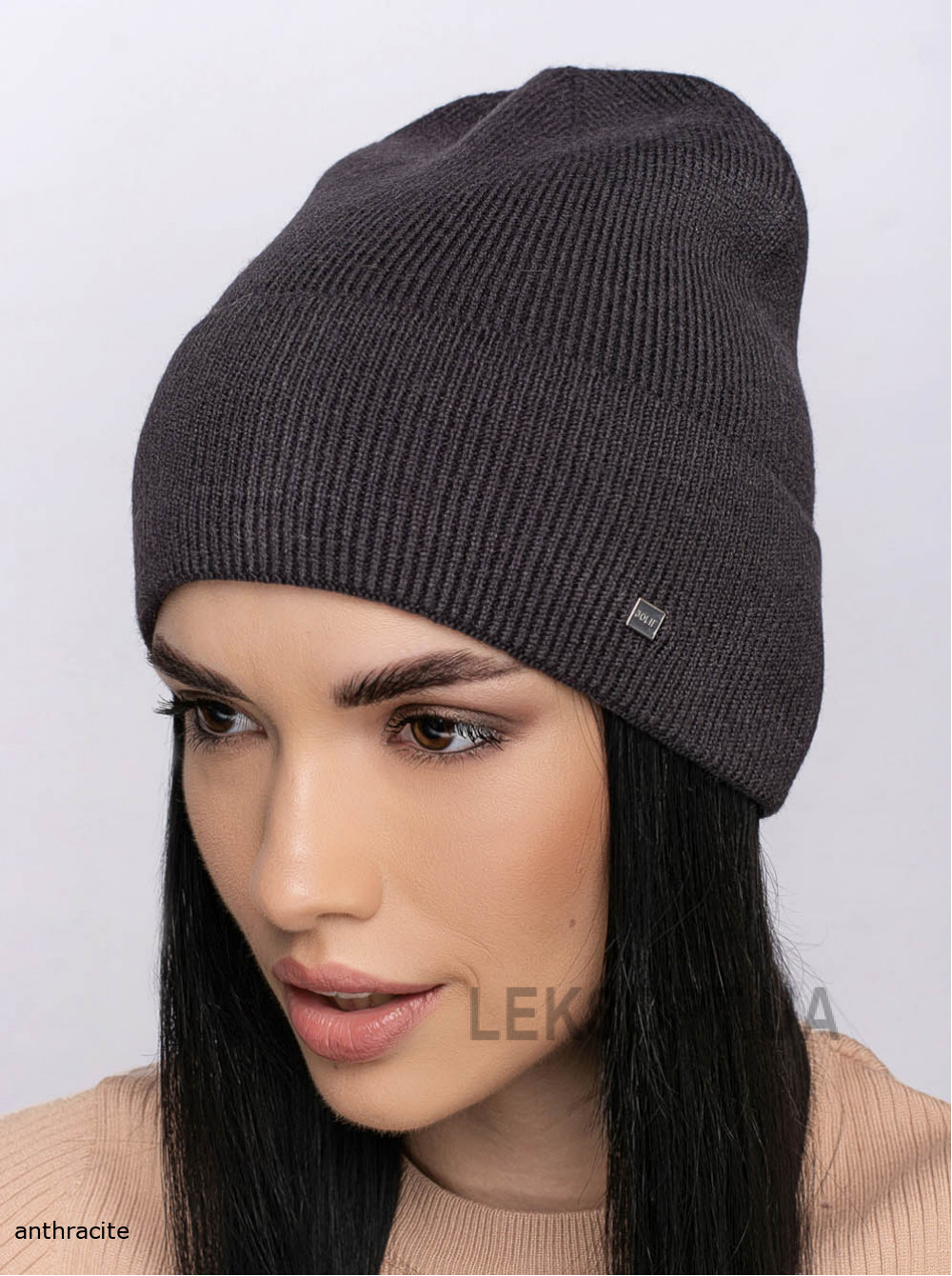 Women's cap with a turn-up Baner