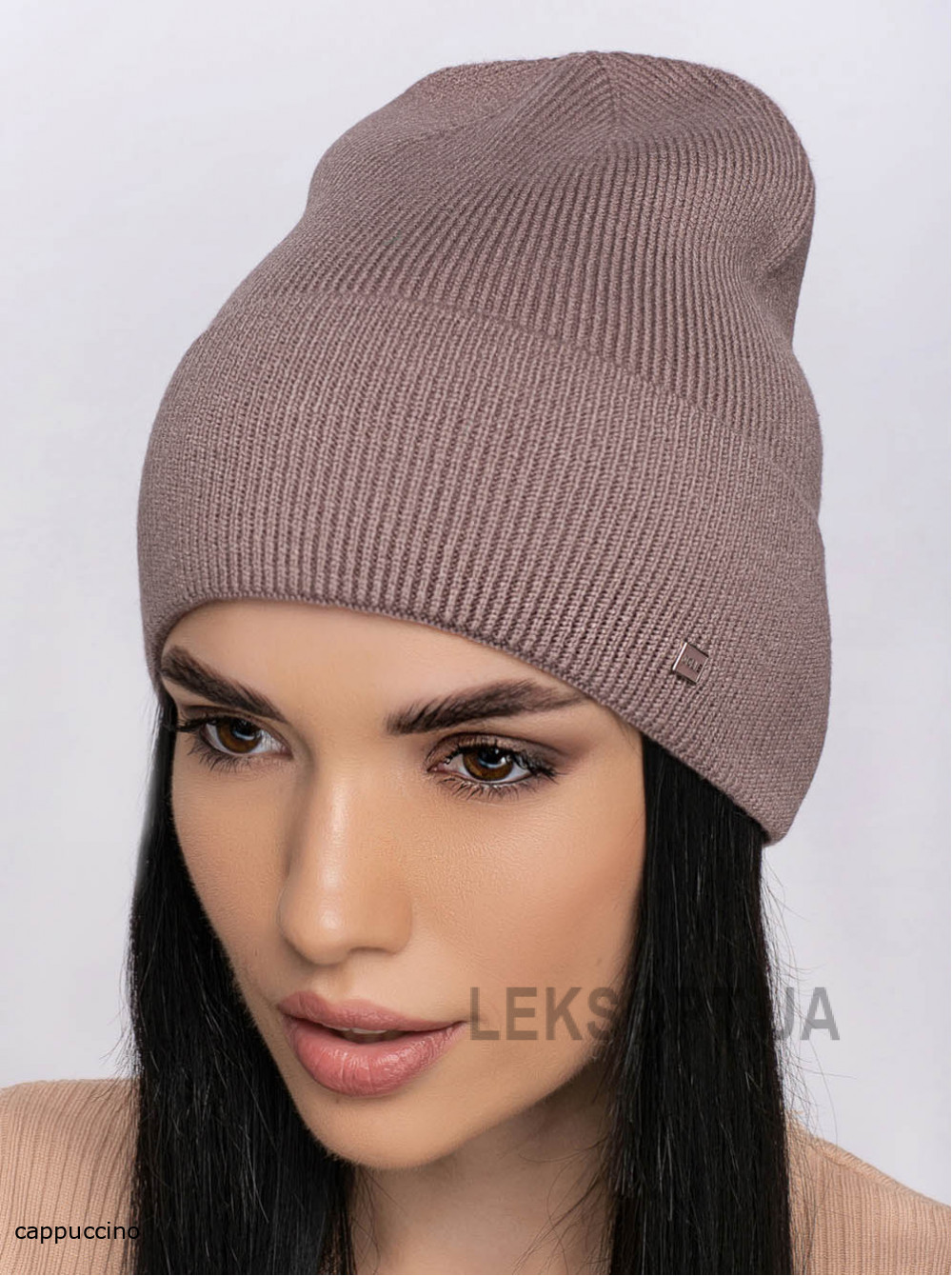 Women's cap with a turn-up Baner