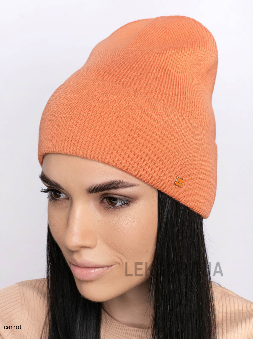 Women's cap with a turn-up Baner
