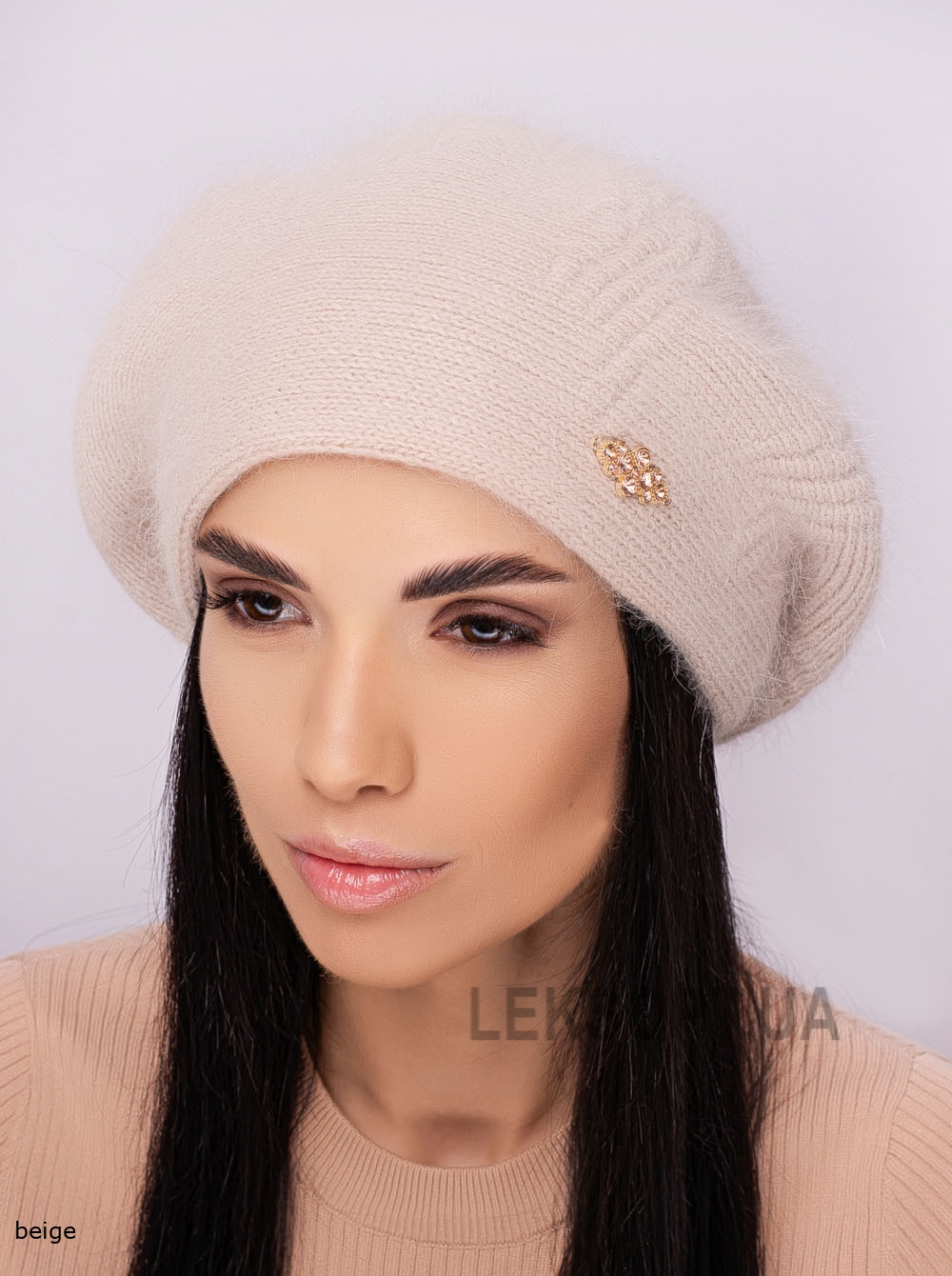 Women's beret Divo