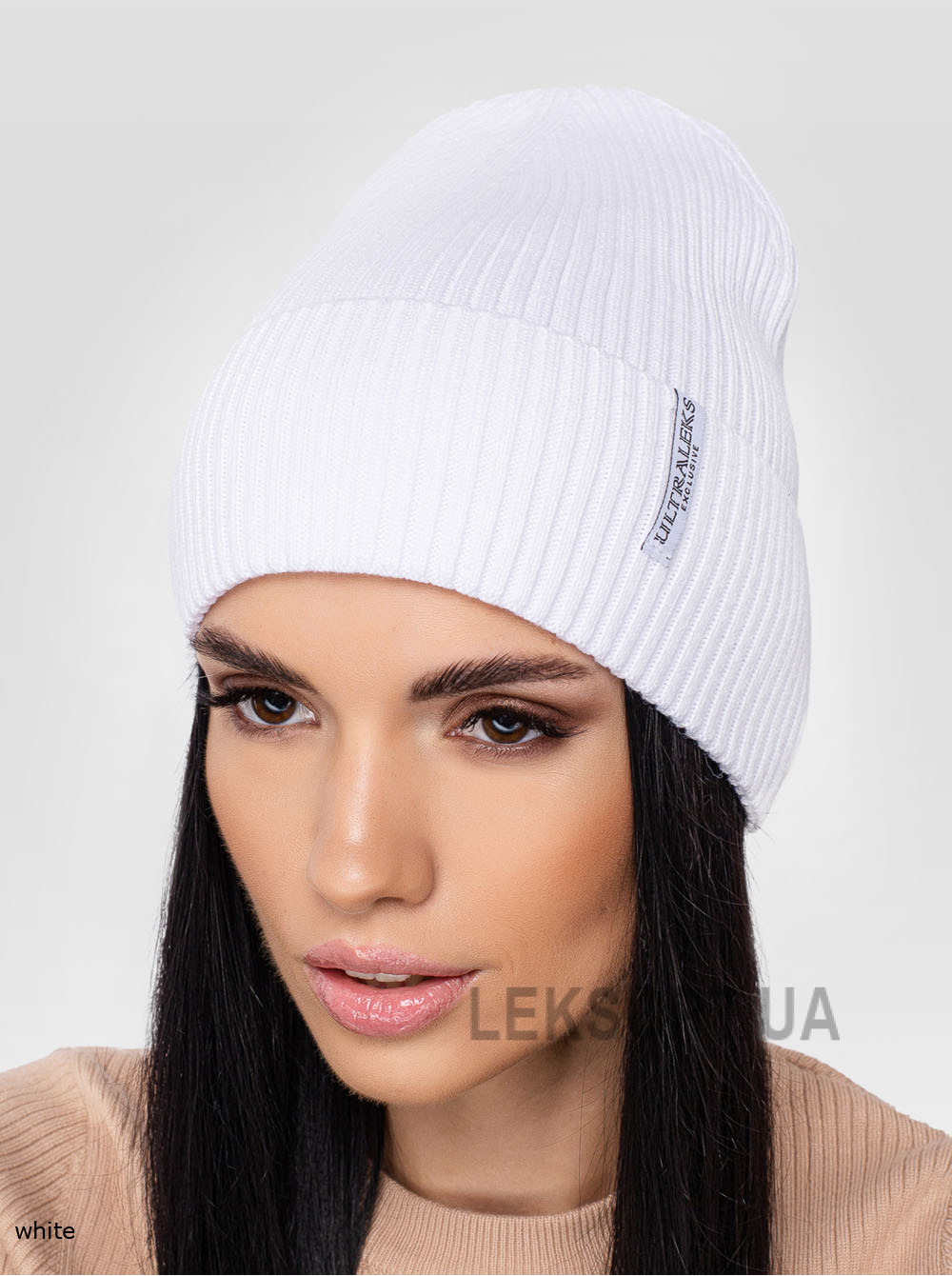 Women's cap Etyud