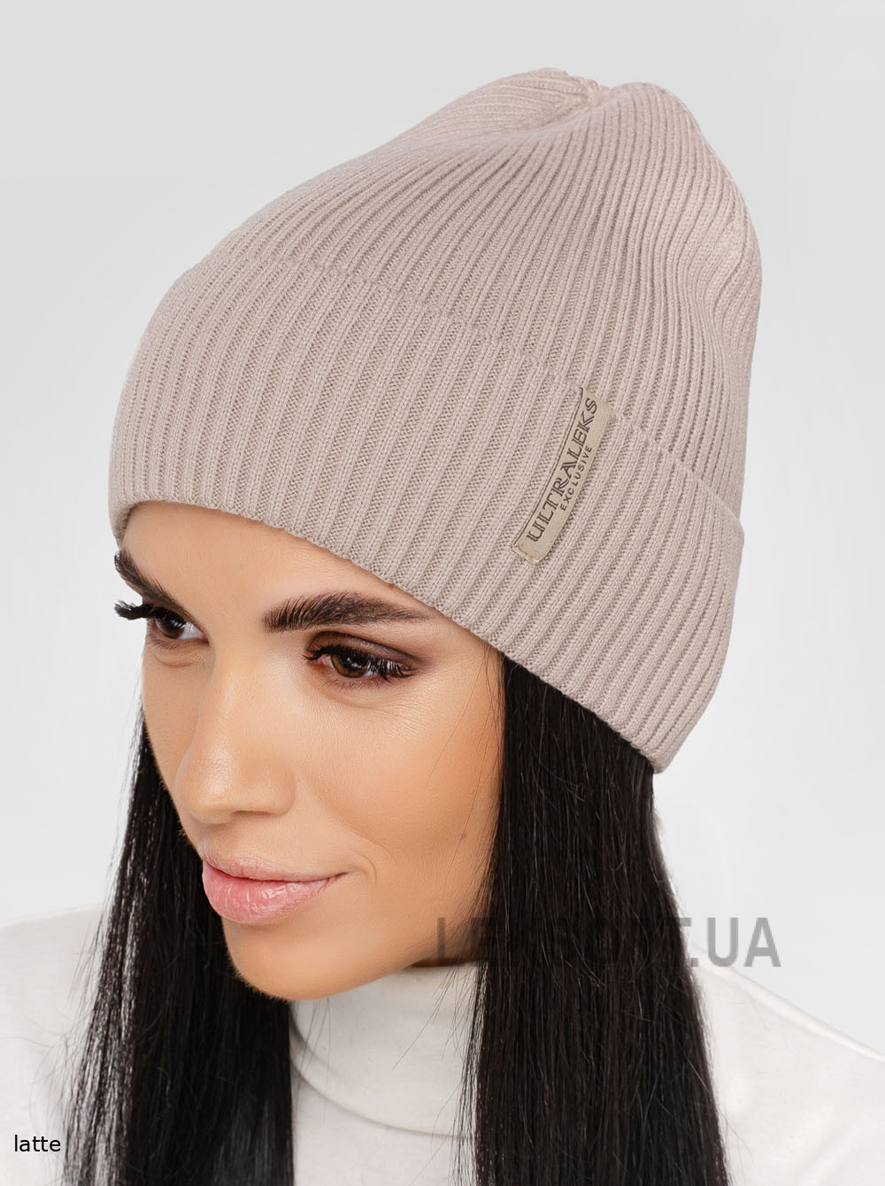 Women's cap Etyud