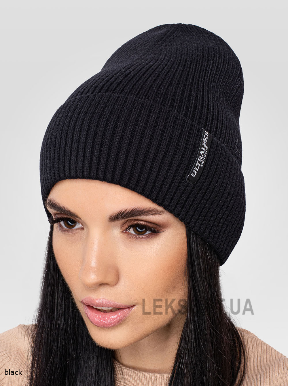 Women's cap Etyud