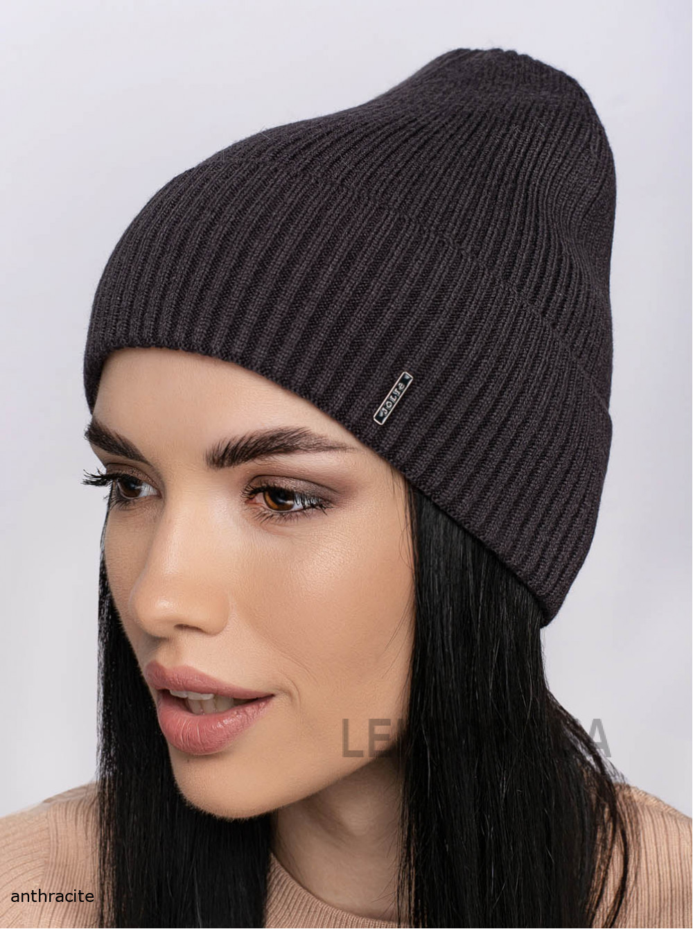 Women's cap with a turn-up Kvest