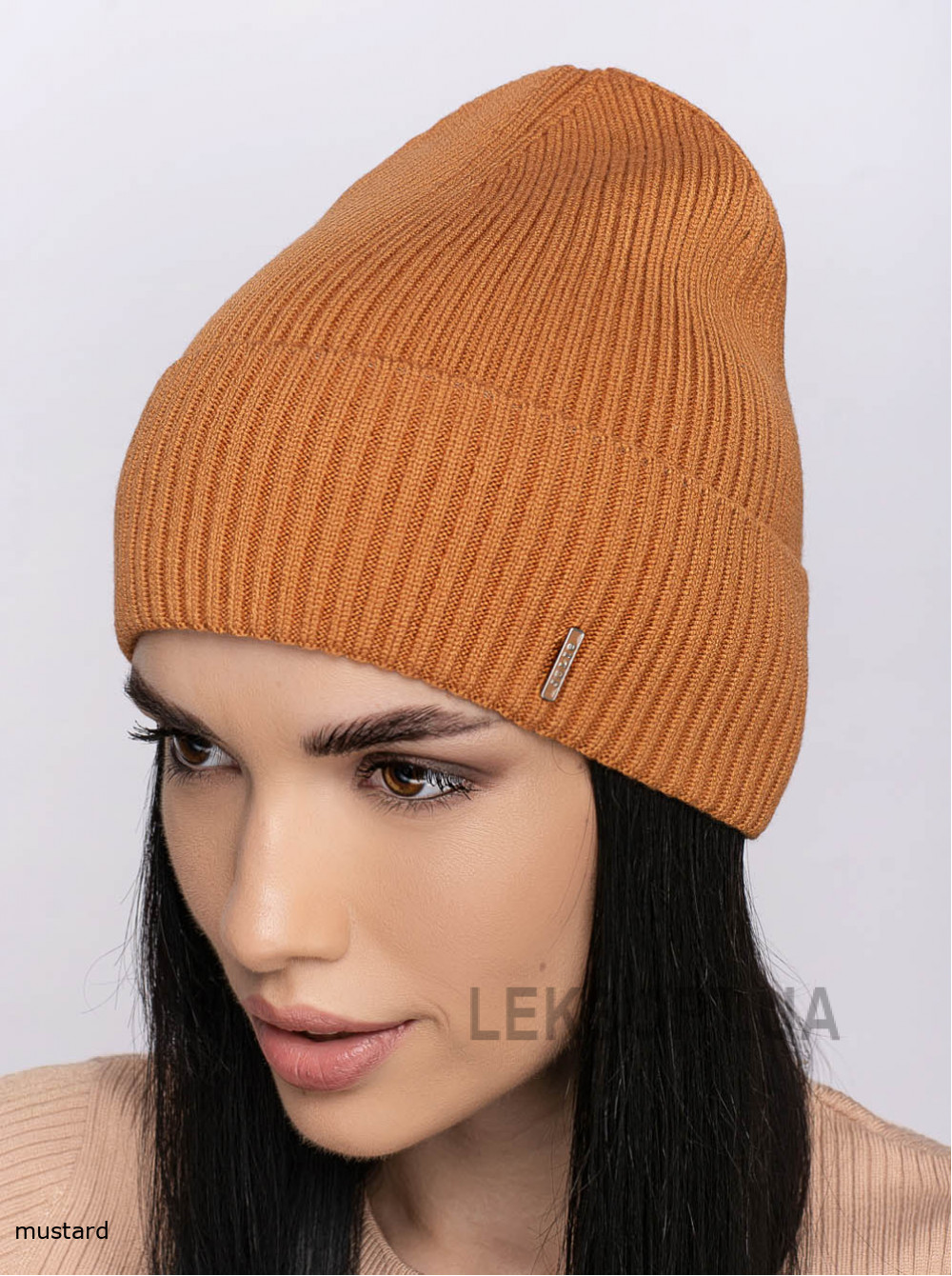 Women's cap with a turn-up Kvest