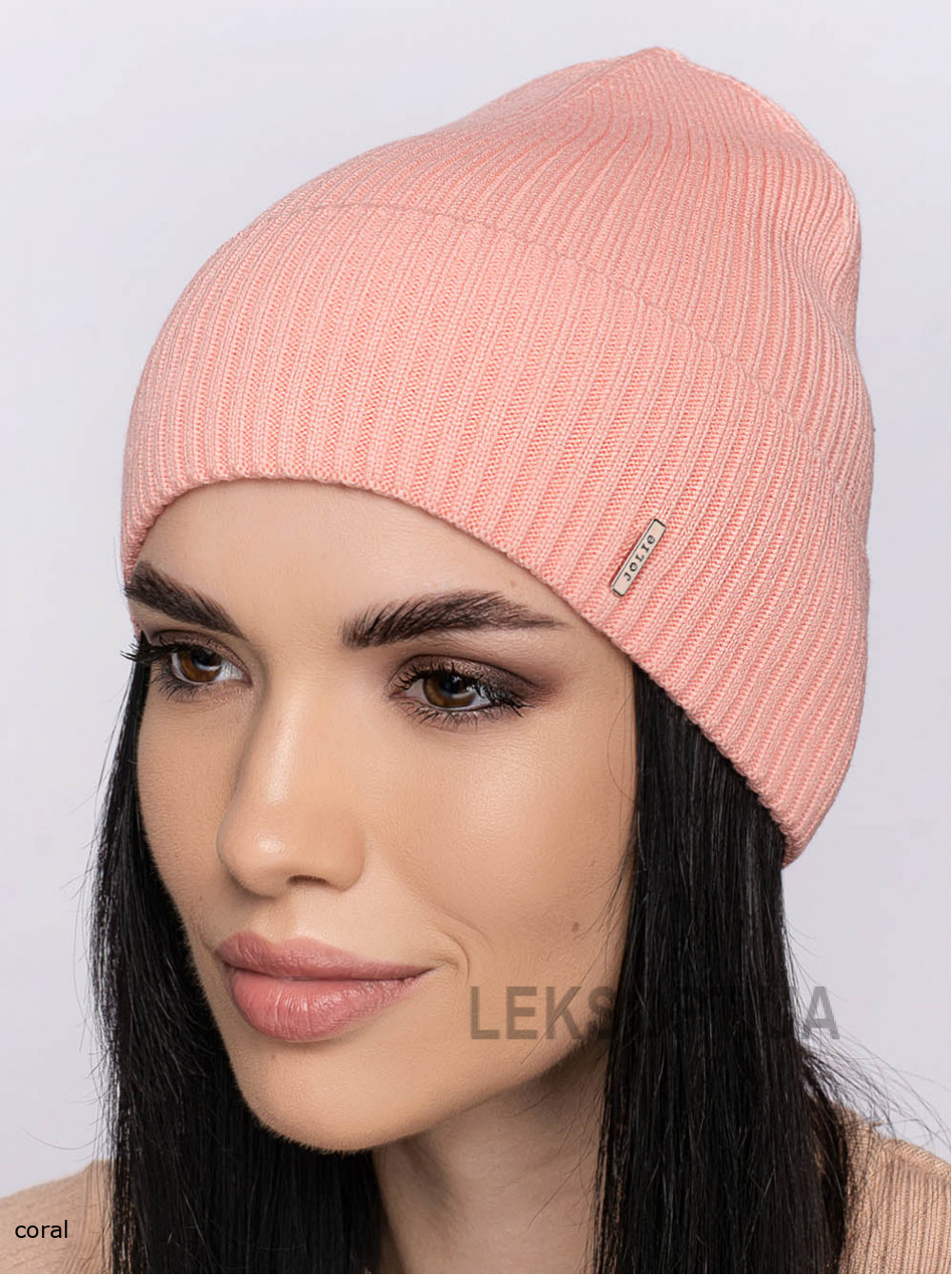 Women's cap with a turn-up Kvest