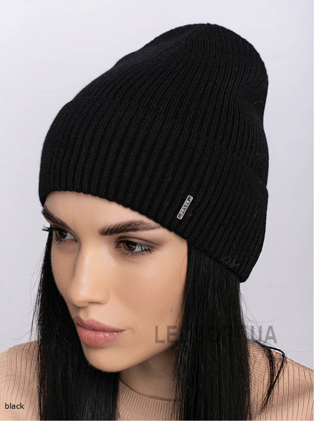 Women's cap with a turn-up Kvest