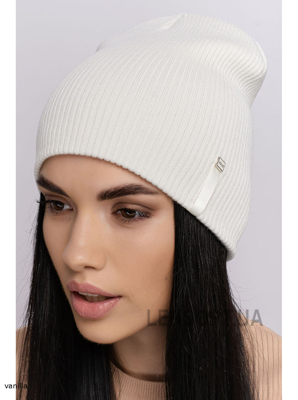 Women's cap Kupol