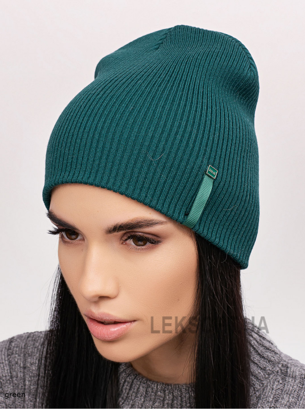 Women's cap Kupol