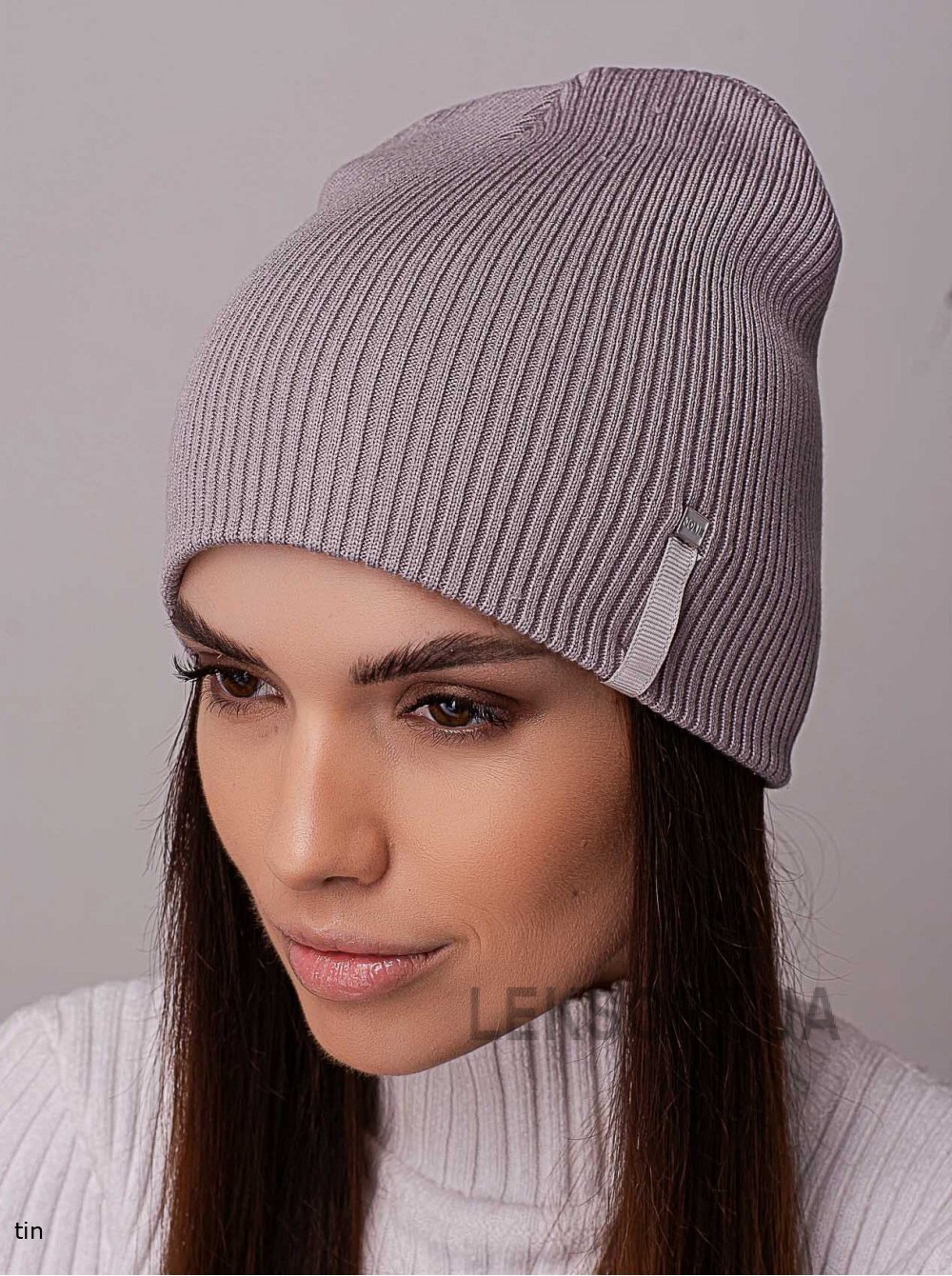 Women's cap Kupol