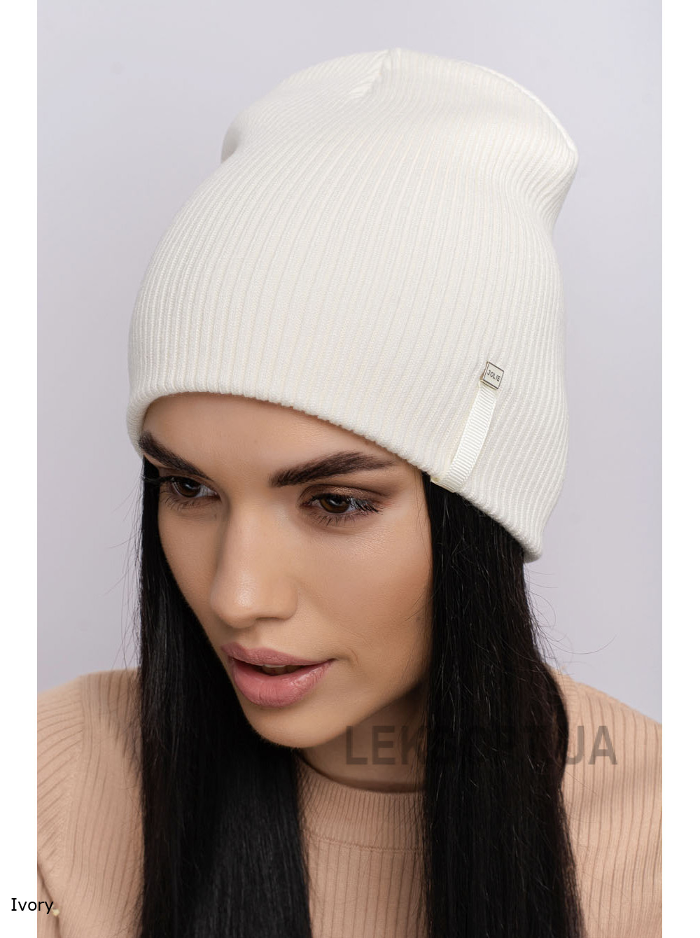 Women's cap Kupol