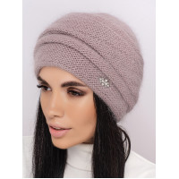 Women's hat "Lebidka"