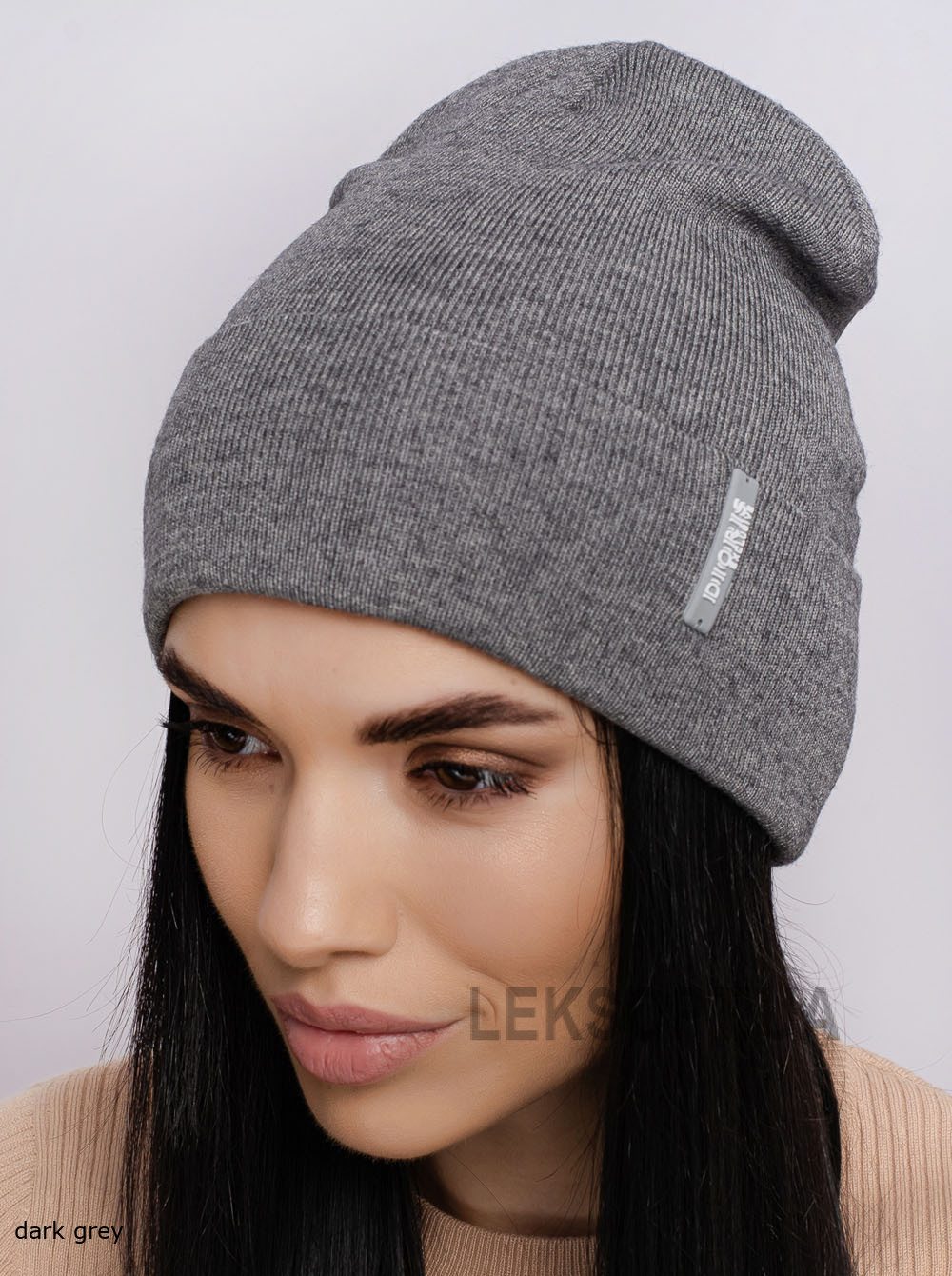 Women's cap with a turn-up Legenda